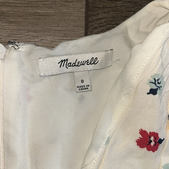 MADEWELL Orchard Flutter Sleeve Dress in Confetti Floral Size Small - Picture 3 of 7